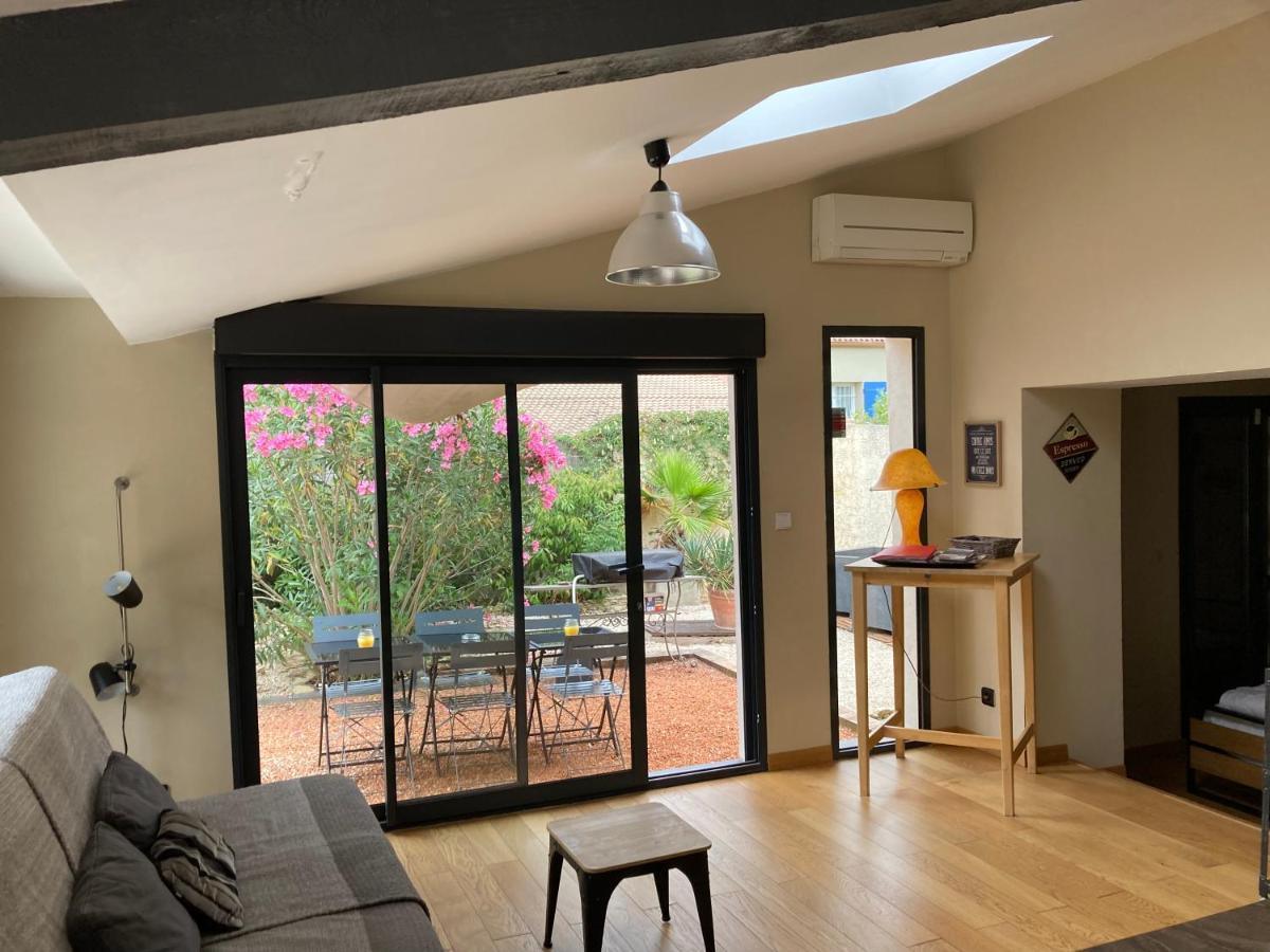 Villa Au Coeur De La Pinede De 1 A 4 Personnes Langlade Exterior foto
